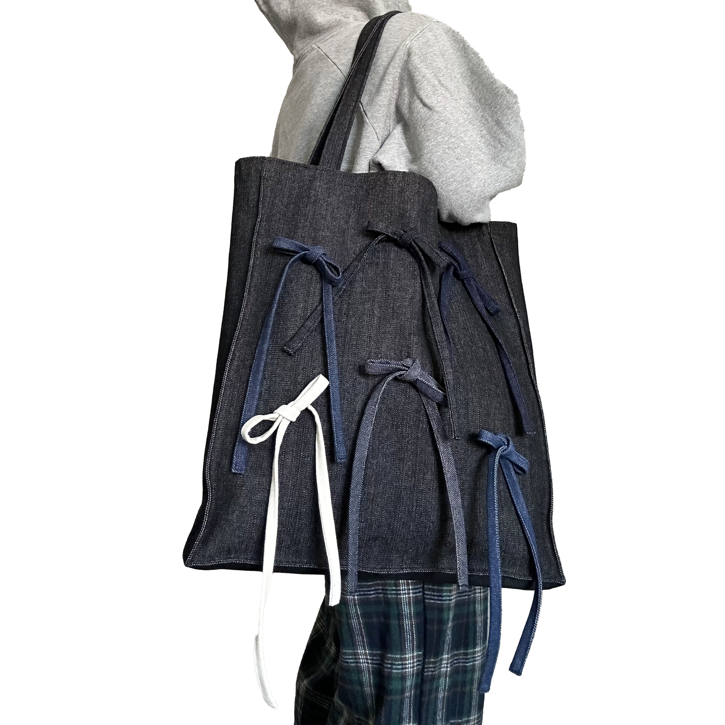 LARGE TOTE WITH MIXED COLOR BOWS