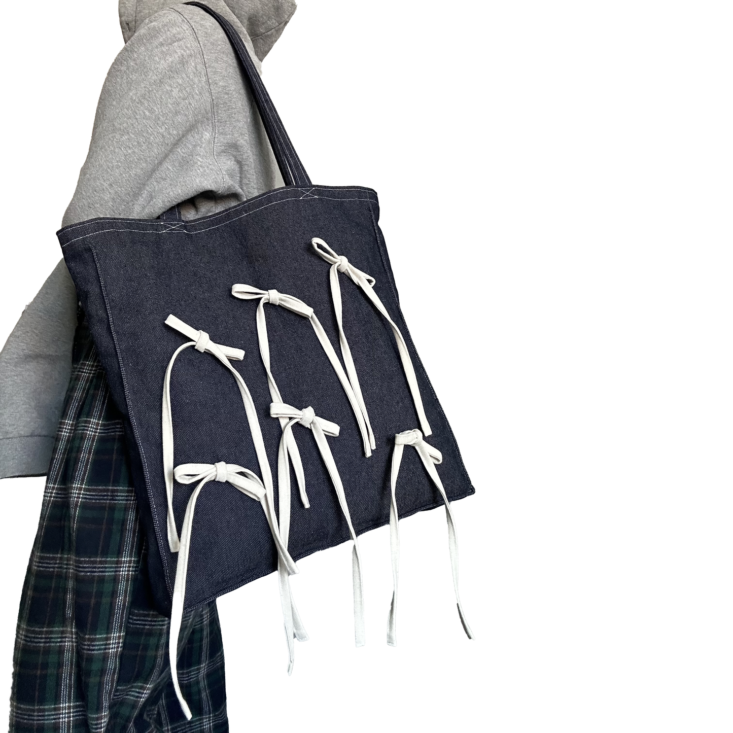 LARGE TOTE WITH CREAM BOWS